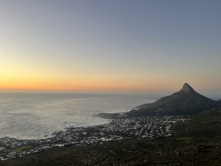 “Werken op afstand, echte avonturen: mijn zes weken in Afrika”